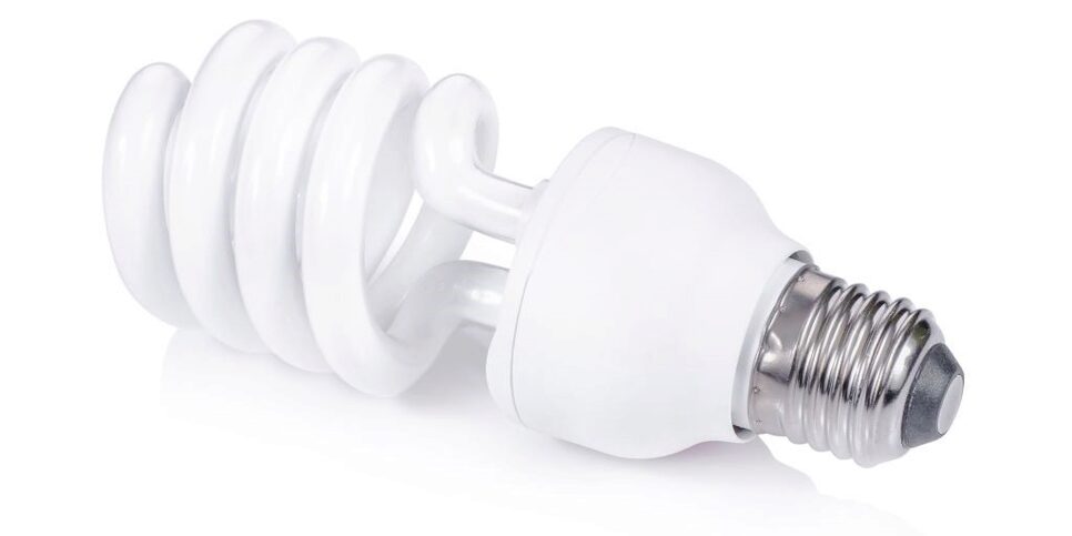 Compact fluorescent light bulb